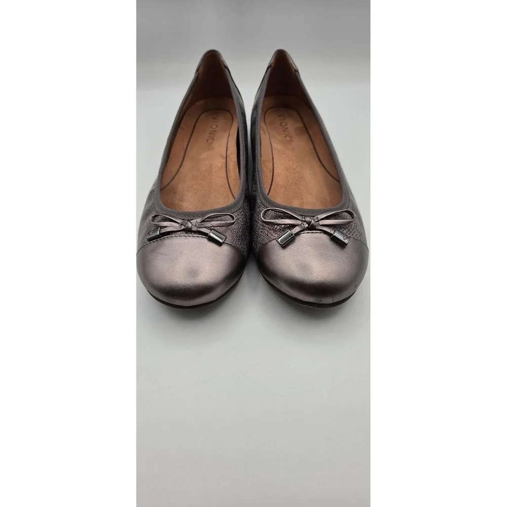 Vionic Minna Women Ballet Flats Size 8 Pewter Metallic Snake Leather Comfort